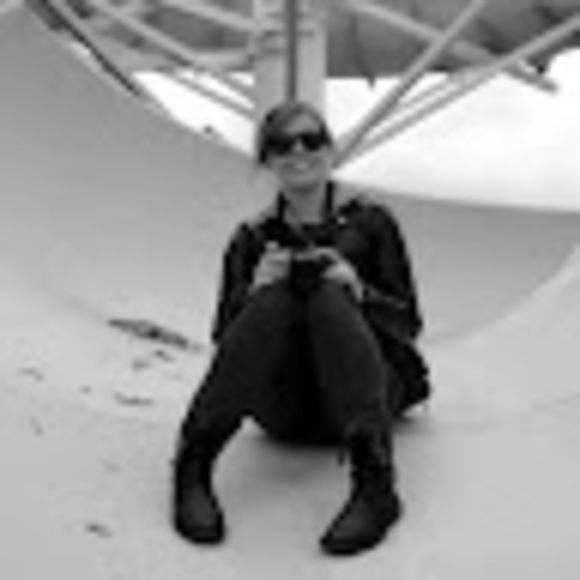 Meet your Posher, Jennifer - Picture 1 of 1